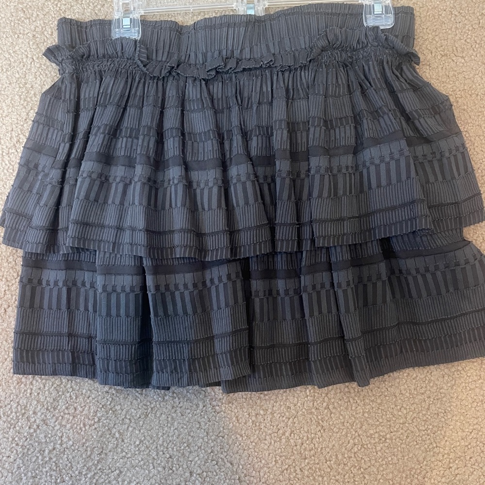 IRO skirt size 40. never worn.